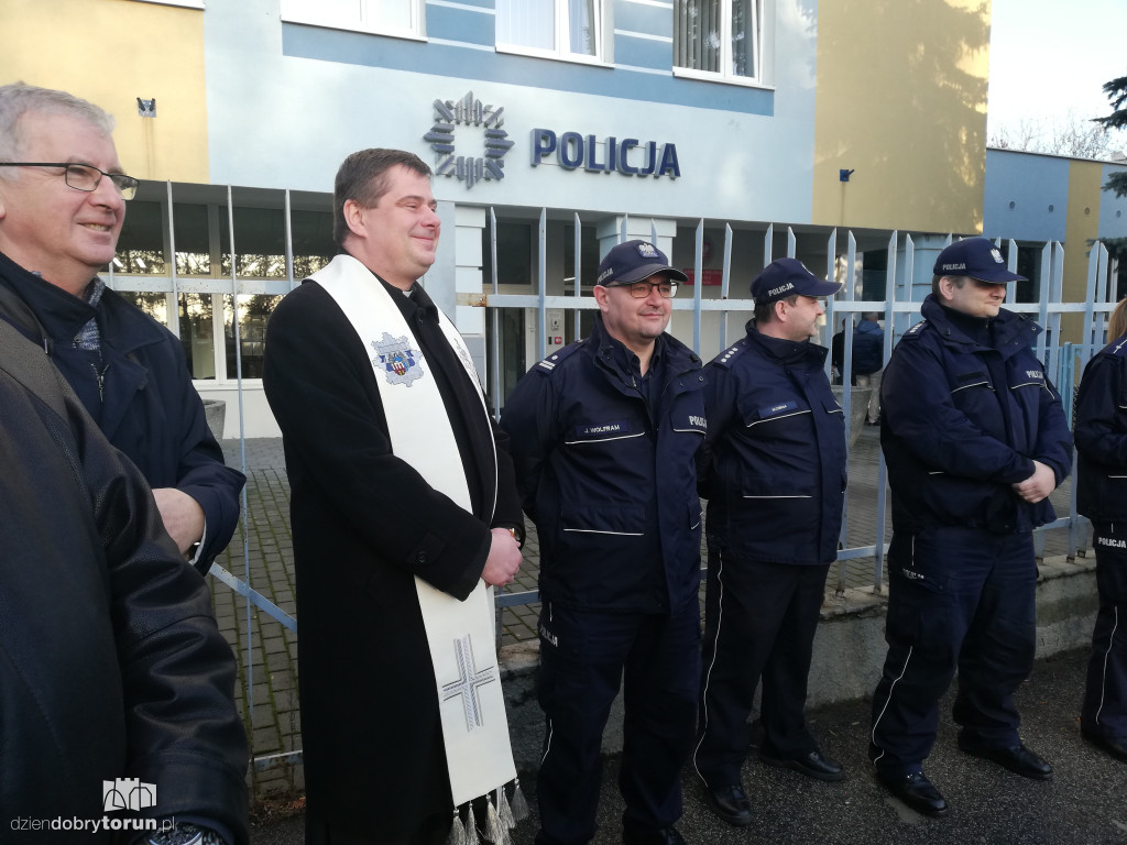 Toruńska policja z dwoma nowymi radiowozami