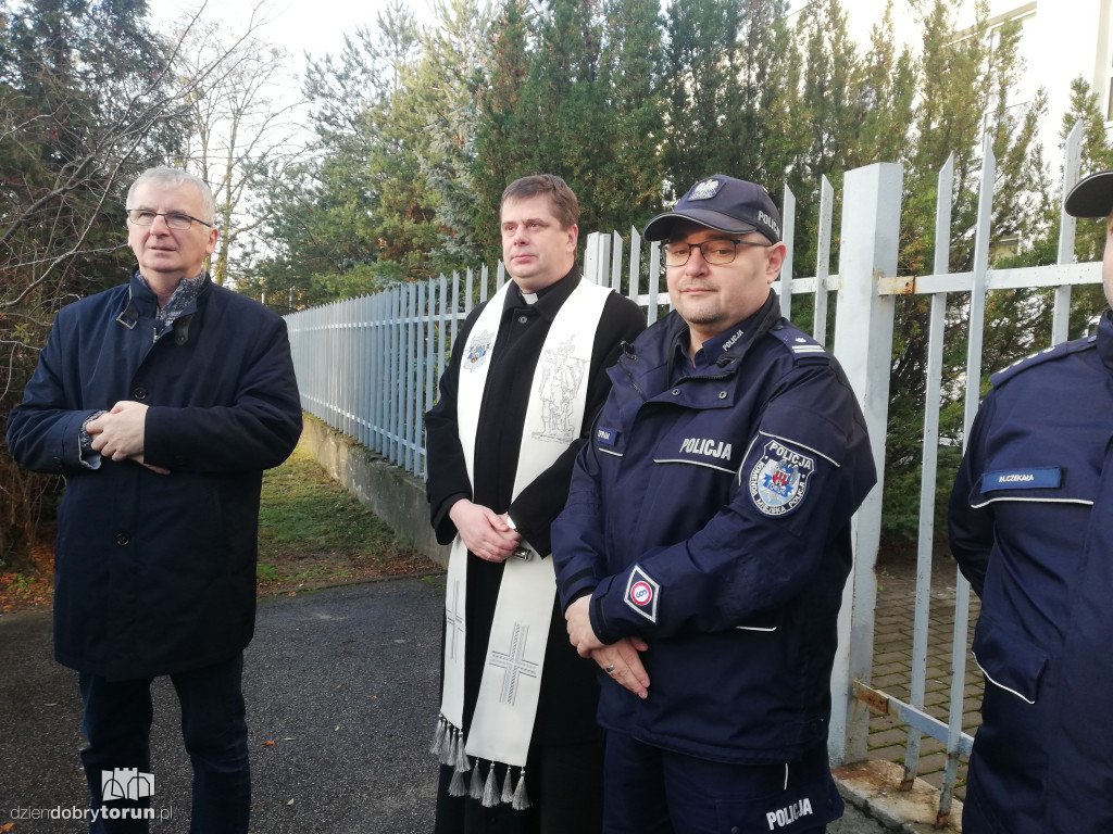 Toruńska policja z dwoma nowymi radiowozami