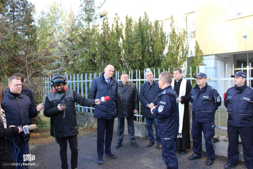 Policja z nowymi radiowozami cz. 2