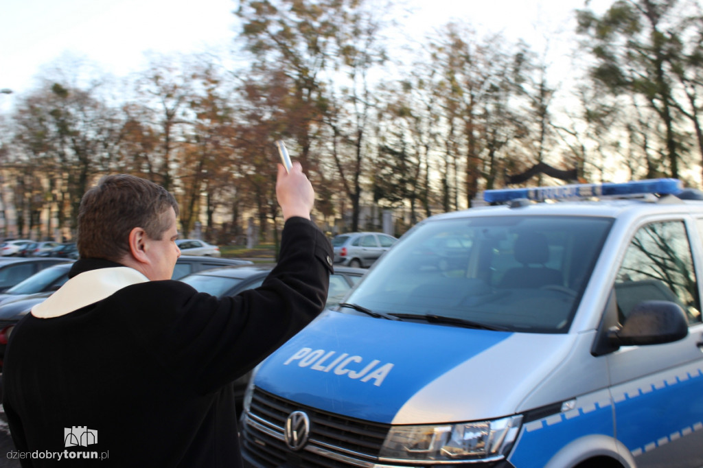 Policja z nowymi radiowozami cz. 2