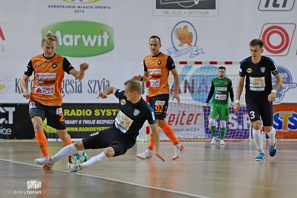 FC Toruń 4 : 2 MOKS Słoneczny Stok Białystok