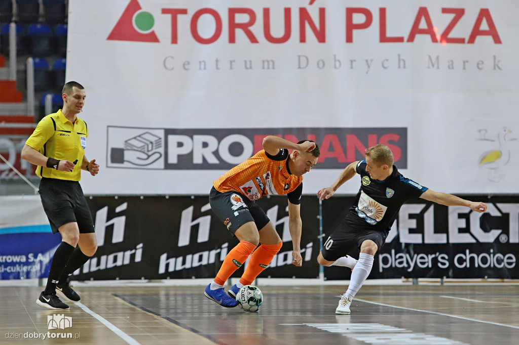 FC Toruń 4 : 2 MOKS Słoneczny Stok Białystok