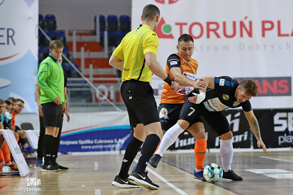 FC Toruń 4 : 2 MOKS Słoneczny Stok Białystok
