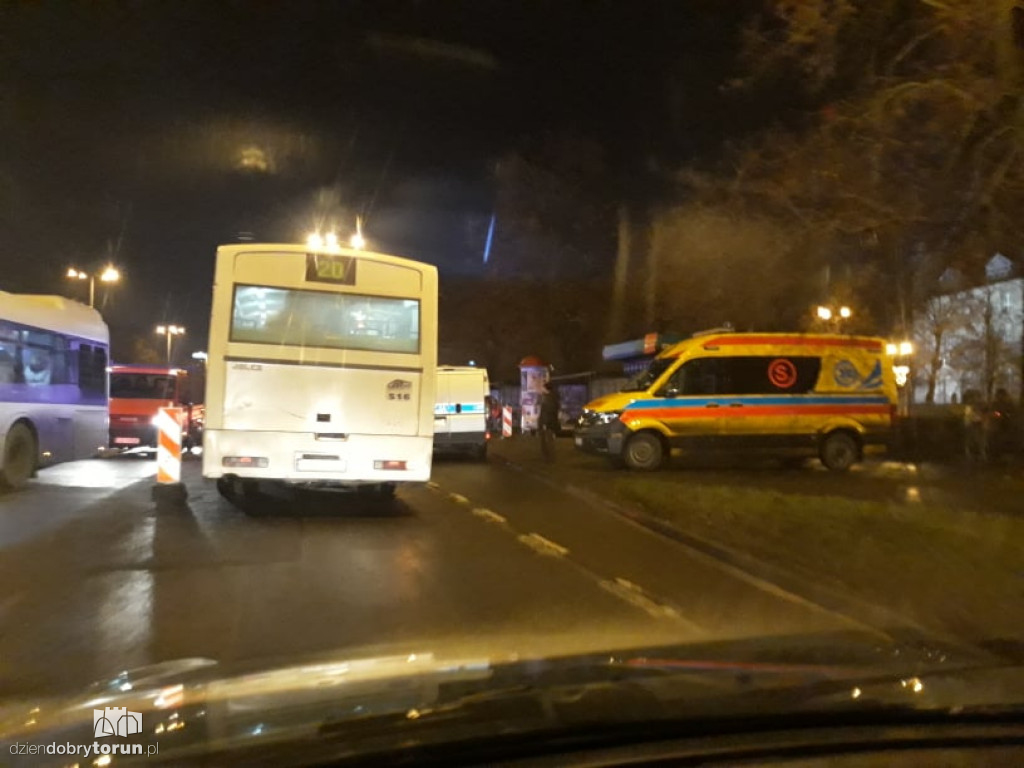 Toruń: groźne zdarzenie na Placu Rapackiego!
