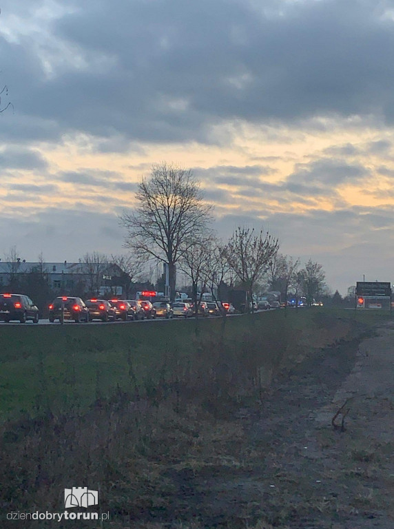 Wypadek na DK15 w Rogówku pod Toruniem