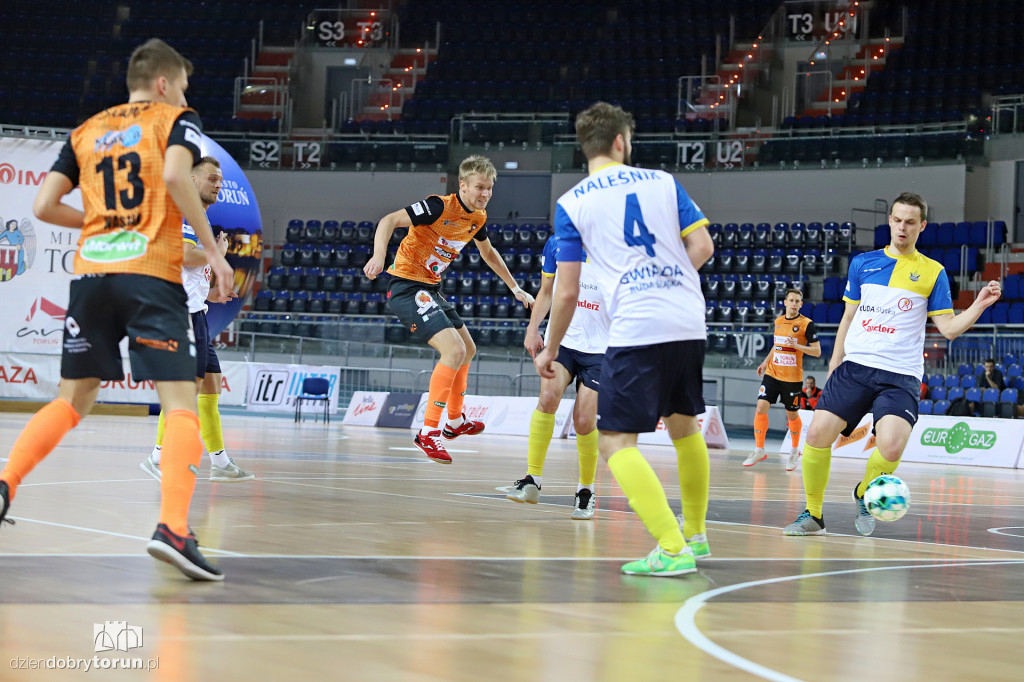 FC KJ Toruń 6:3 Gwiazda Ruda Śląska