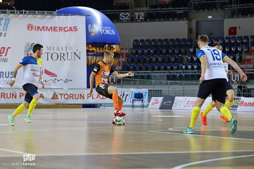 FC KJ Toruń 6:3 Gwiazda Ruda Śląska