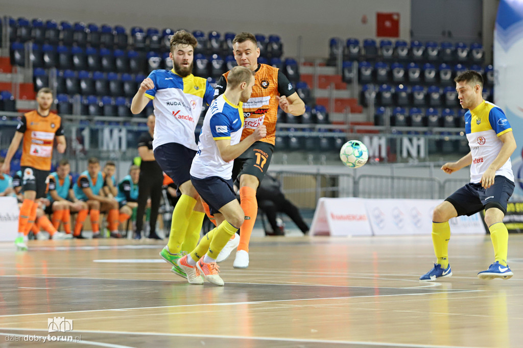 FC KJ Toruń 6:3 Gwiazda Ruda Śląska