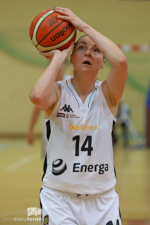 Energa Toruń 44:66 Arka Gdynia