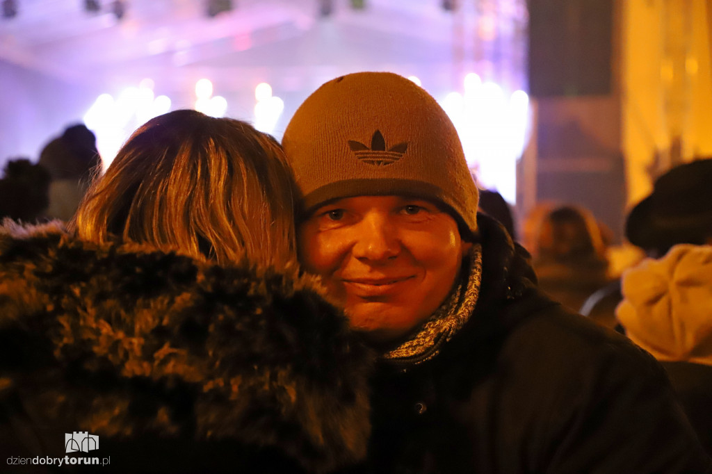 Widowiskowy pokaz konfetti