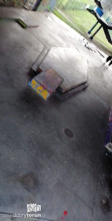Fani deskorolki narzekają na skatepark