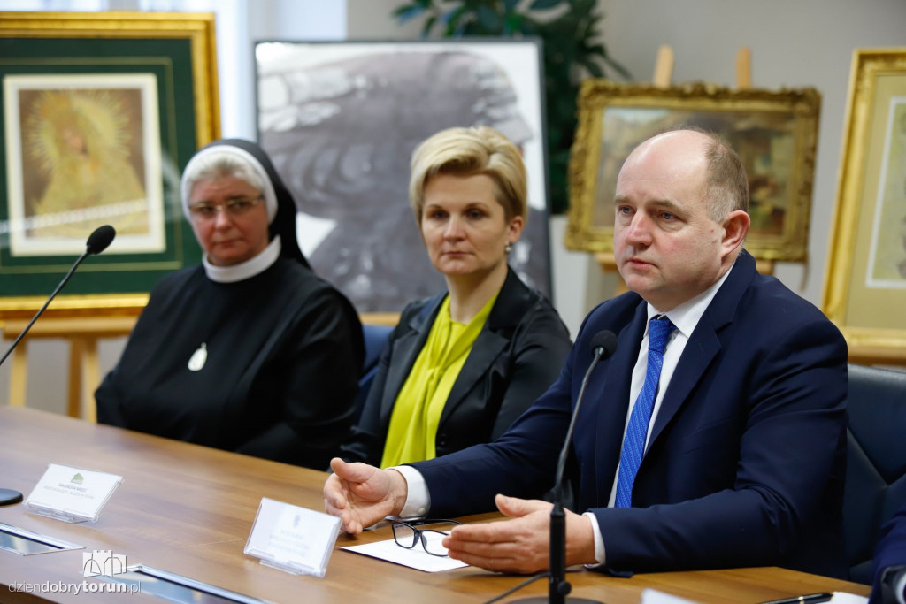 Konferencja przed X Balem Dobroczynnym