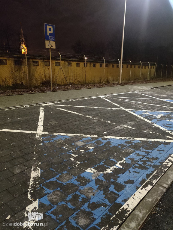 Fatalny stan parkingu przy Gregorkiewicza