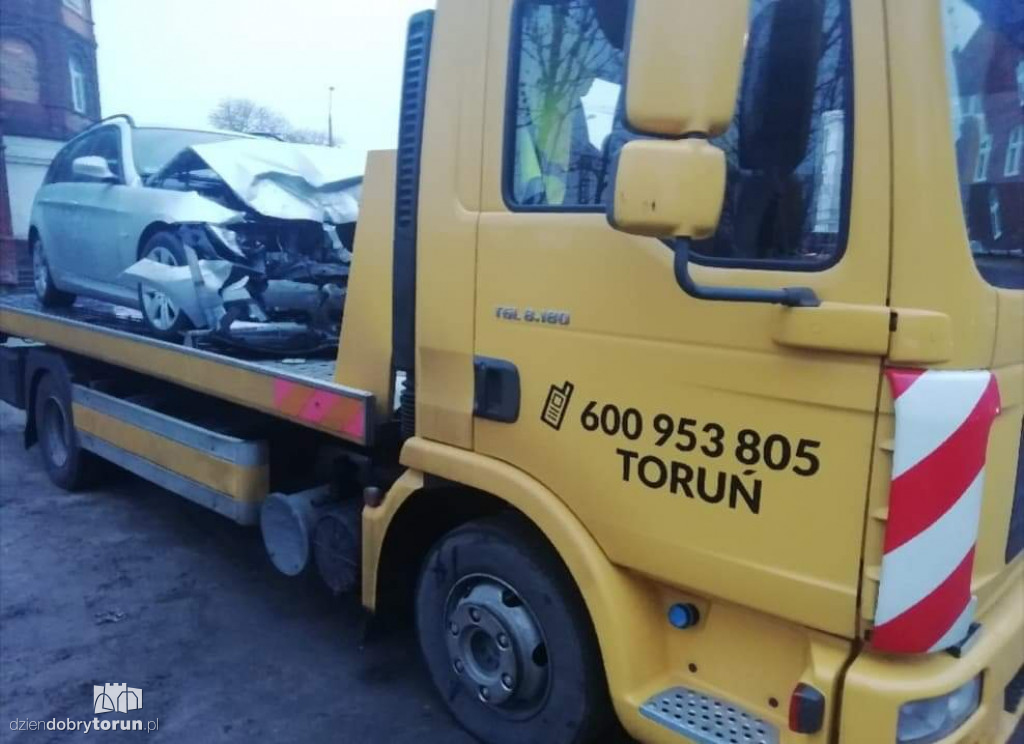 Groźne zderzenie na wiadukcie przy ul. Kościuszki