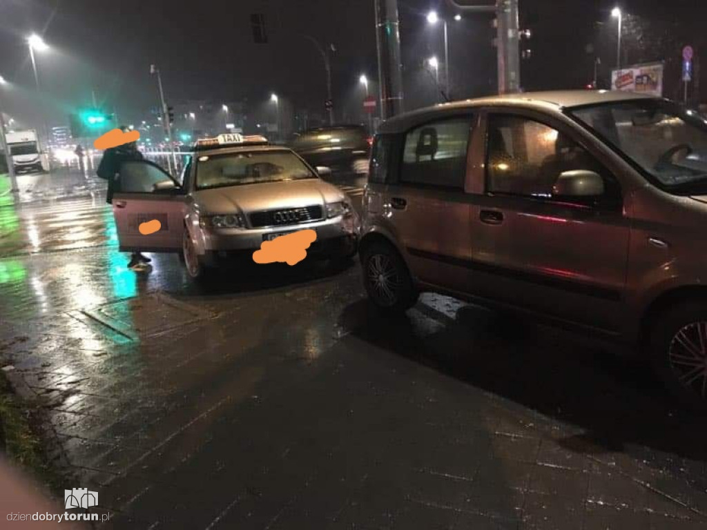 Kolizja z udziałem taksówki przy Żwirki i Wigury