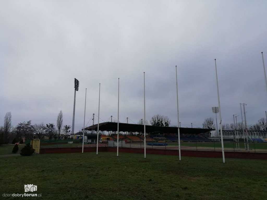Jest oświetlenie na stadionie miejskim w Toruniu!