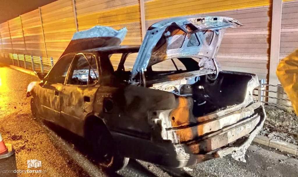 Pożar samochodu na autostradzie A1
