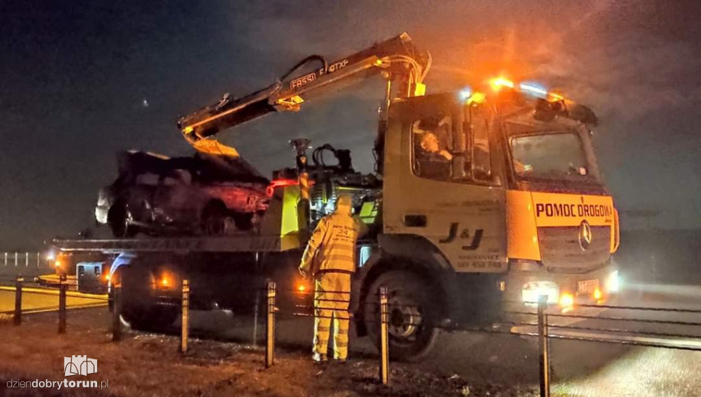 Pożar samochodu na autostradzie A1