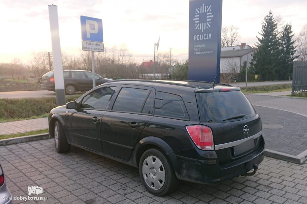 Miał przyciemnione szyby. Został zatrzymany