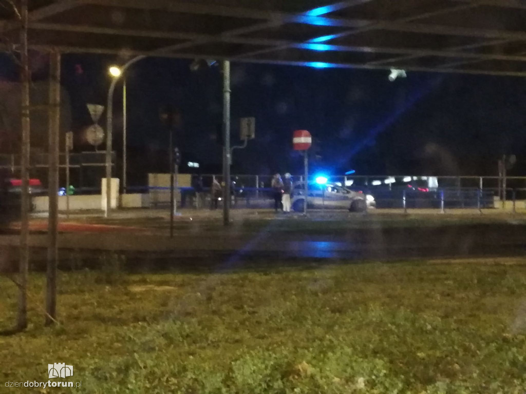 Toruń: kolizja dwóch aut na Żółkiewskiego