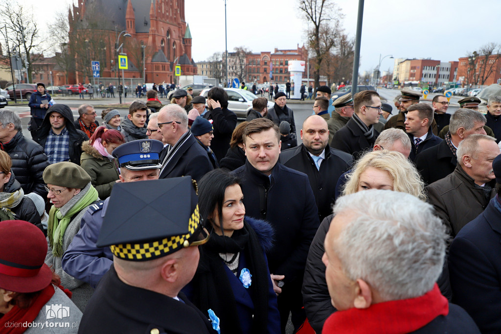 Złożenie kwiatów pod pomnikiem gen. Józefa Hallera