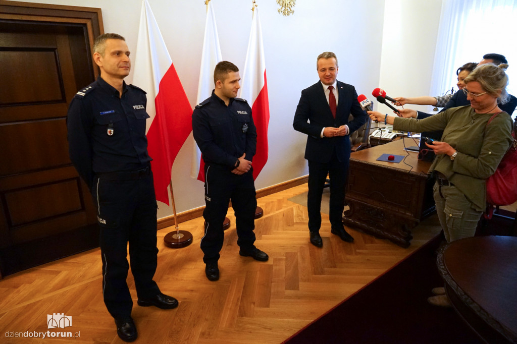 Policjant z Torunia spotkał się z wojewodą