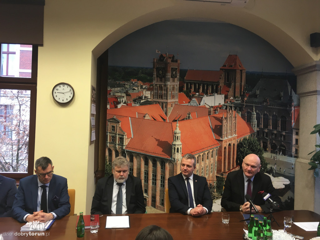 Toruń: konferencja dotycząca przebudowy mostu
