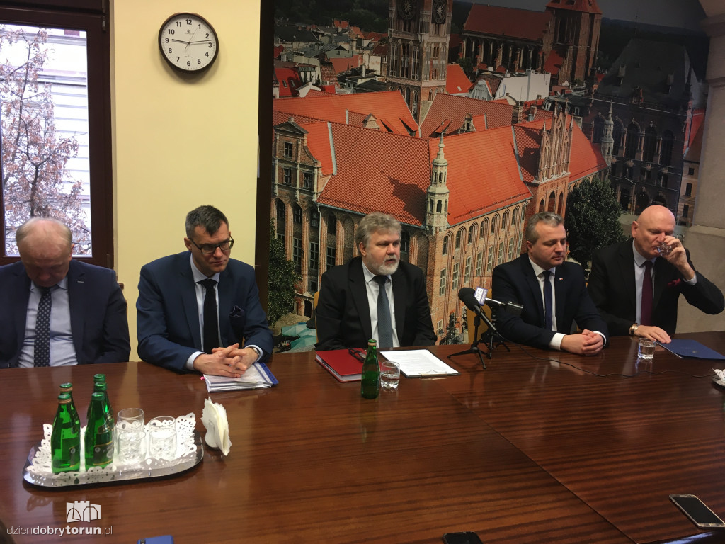 Toruń: konferencja dotycząca przebudowy mostu