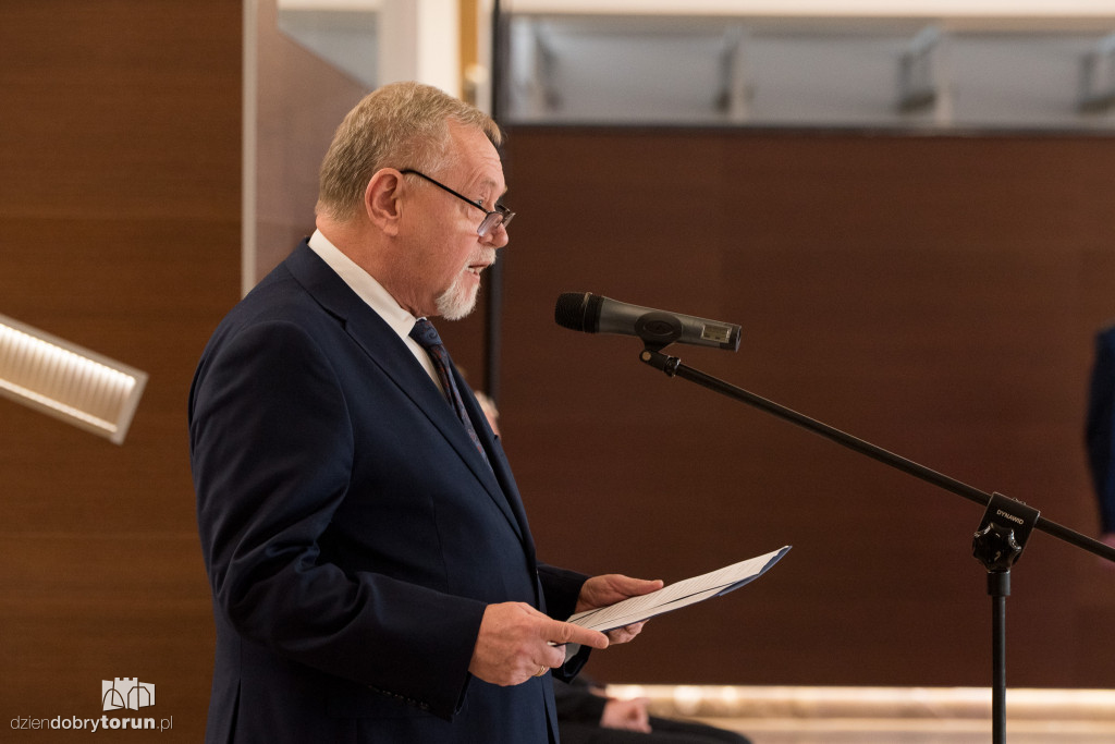 Pożegnanie prof. Kazimierza Wajdy w Auli UMK