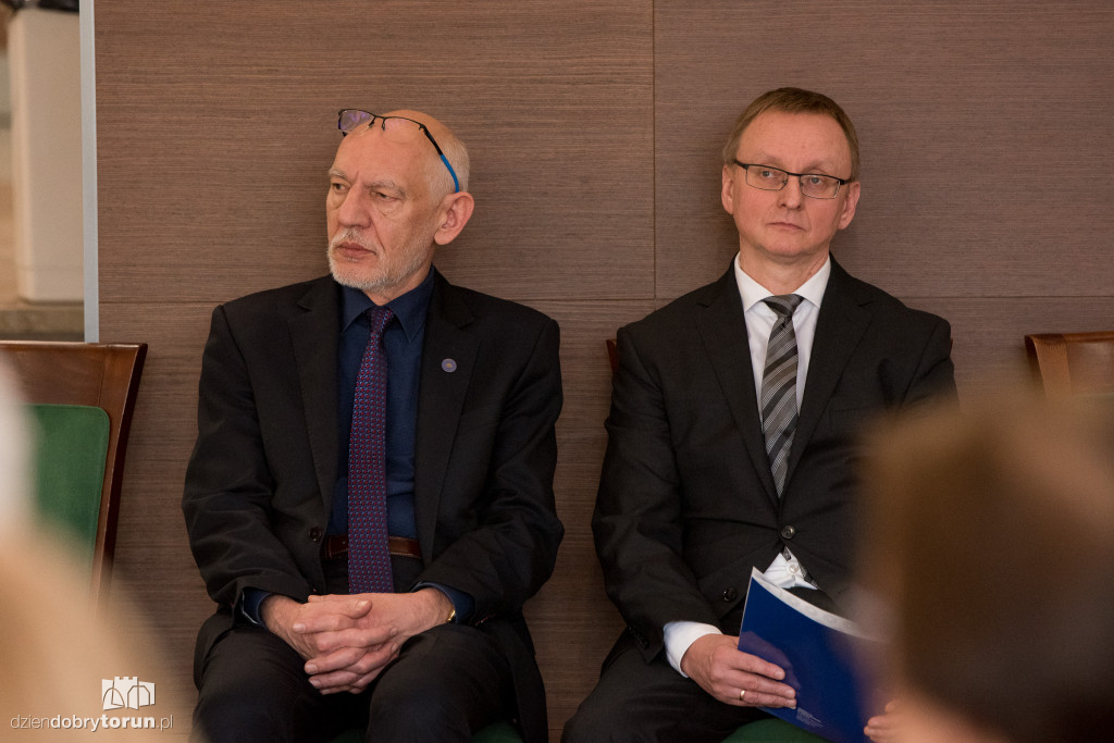 Pożegnanie prof. Kazimierza Wajdy w Auli UMK