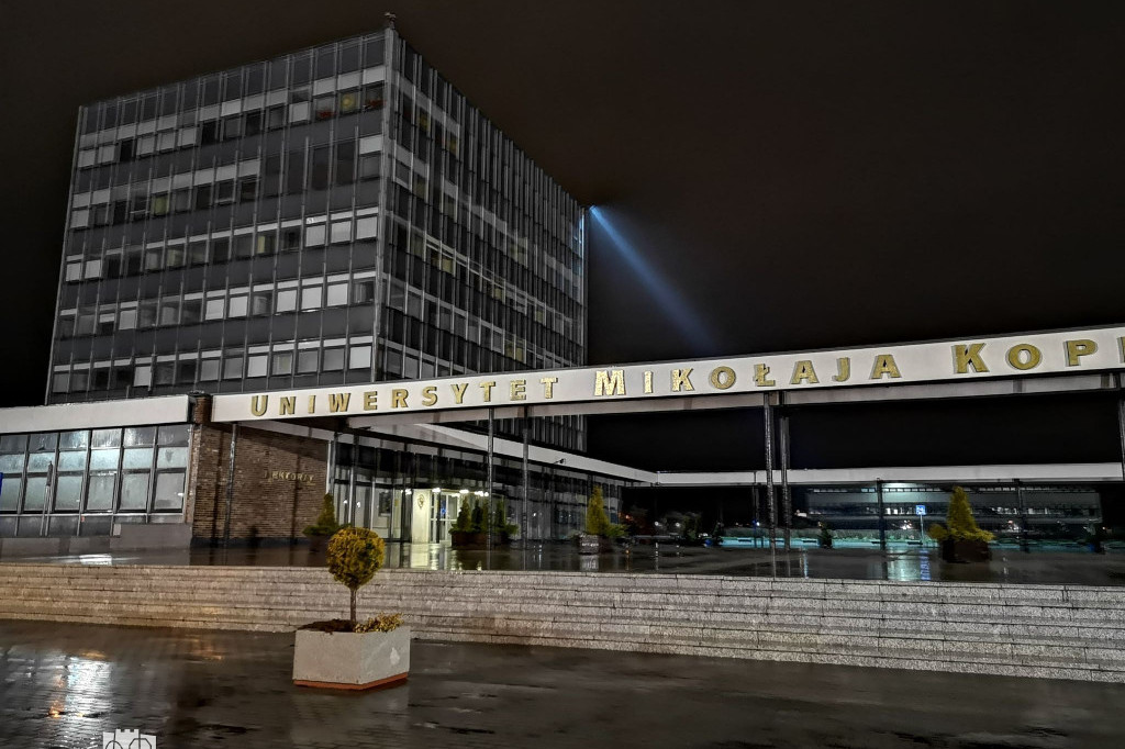Alarm pożarowy na UMK w Toruniu