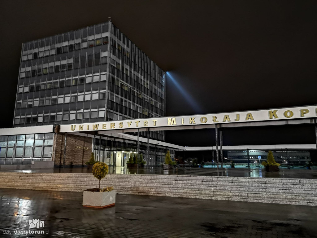 Alarm pożarowy na UMK w Toruniu