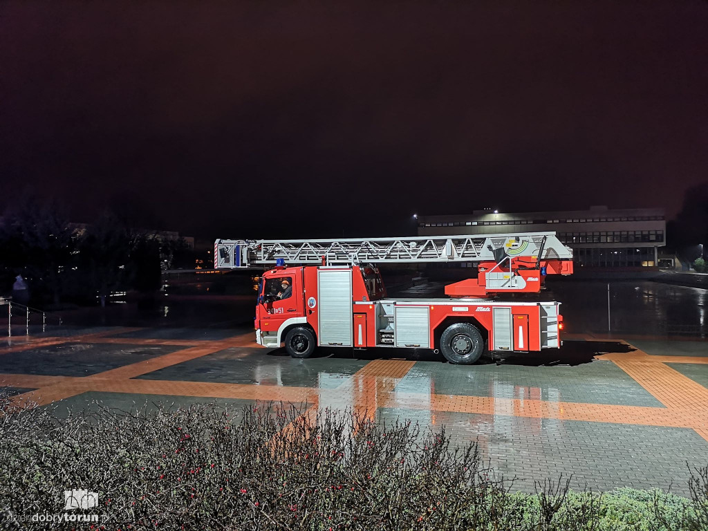 Alarm pożarowy na UMK w Toruniu