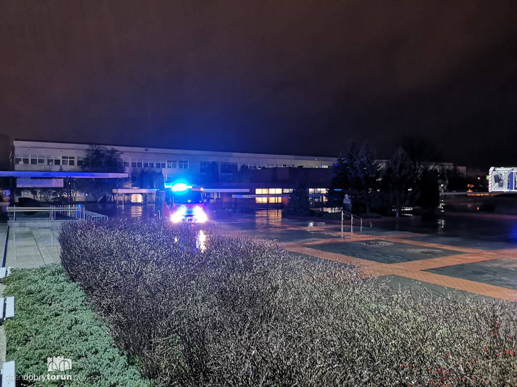 Alarm pożarowy na UMK w Toruniu