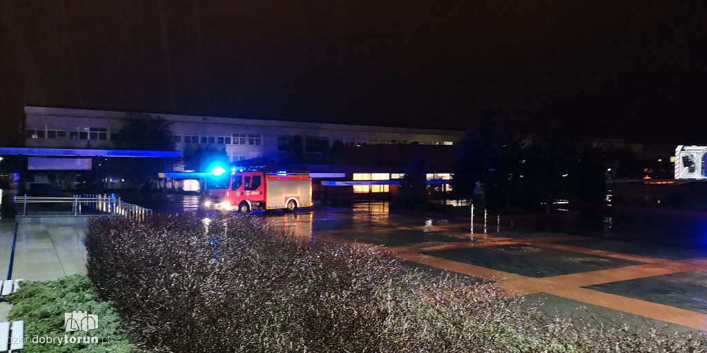 Alarm pożarowy na UMK w Toruniu