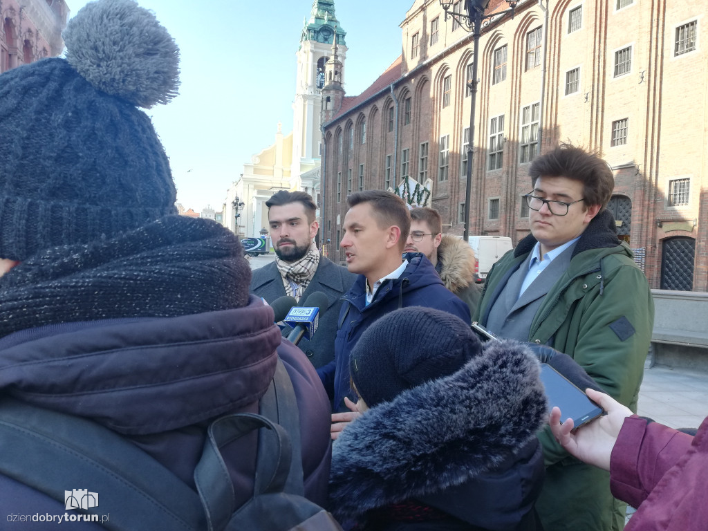 Konferencja prasowa Arkadiusza Myrchy