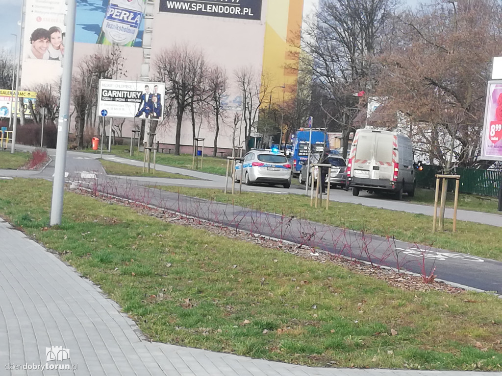 Kolizja dwóch aut Przy Kaszowniku