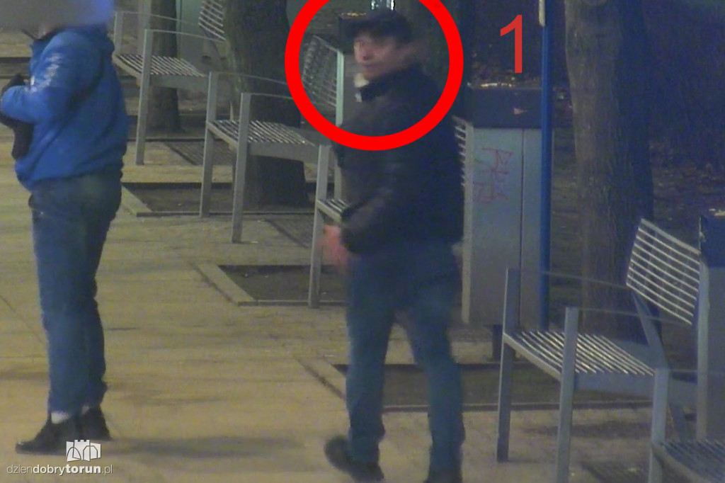 Policja szuka sprawców pobicia