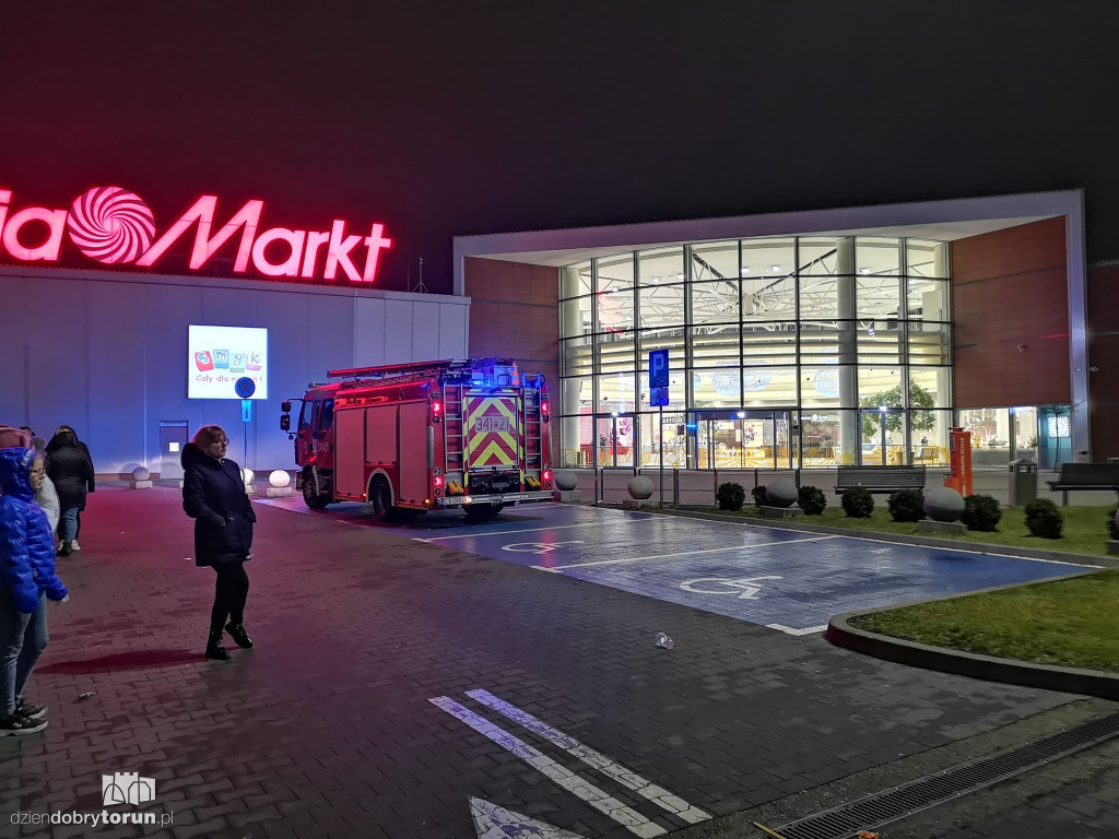 Ewakucja w jednej z toruńskich galerii handlowych