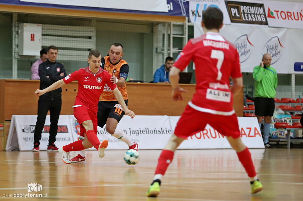 FC Toruń 2:6  Red Dragons Pniewy