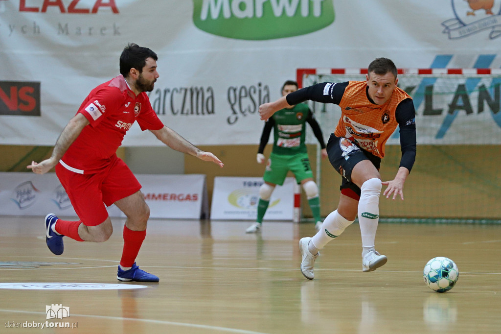 FC Toruń 2:6  Red Dragons Pniewy