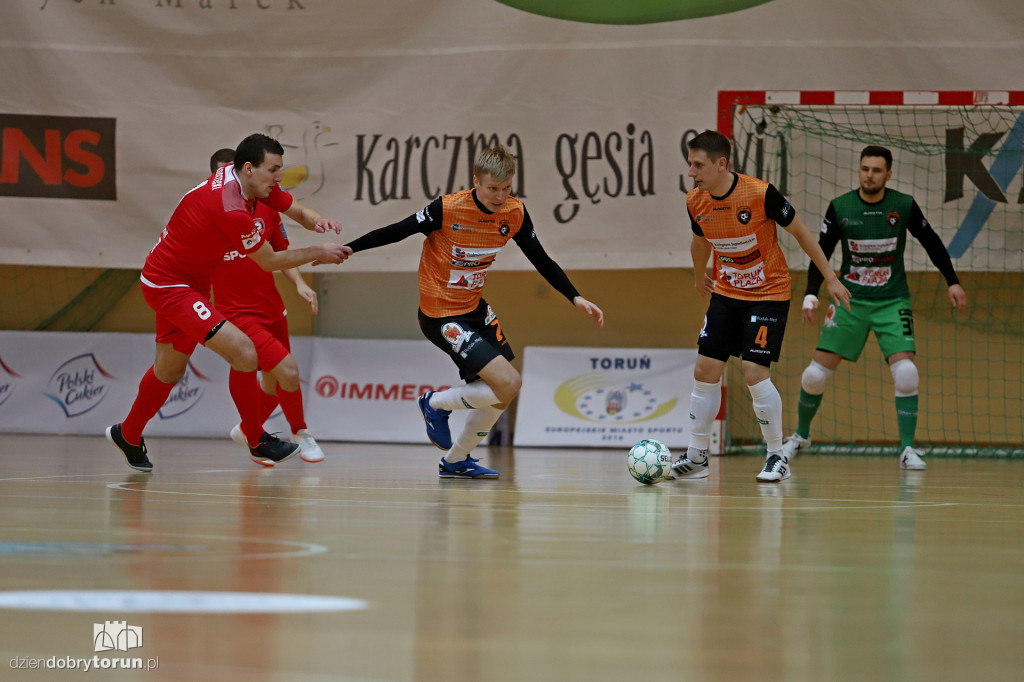 FC Toruń 2:6  Red Dragons Pniewy