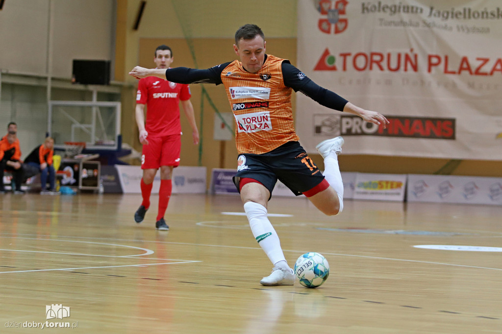 FC Toruń 2:6  Red Dragons Pniewy