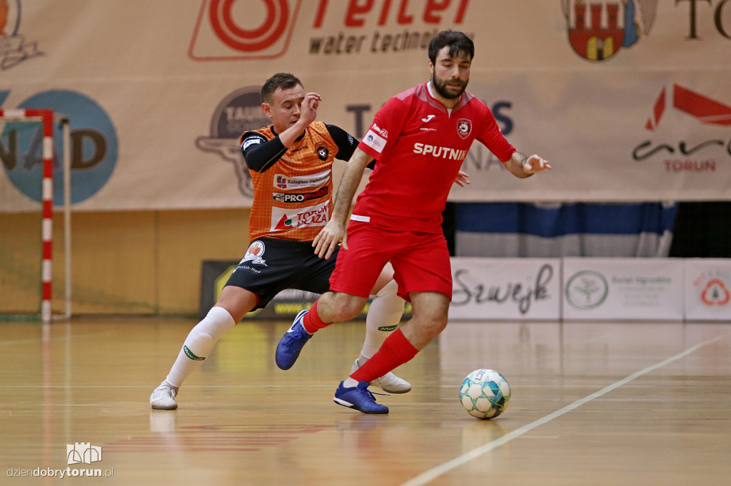 FC Toruń 2:6  Red Dragons Pniewy