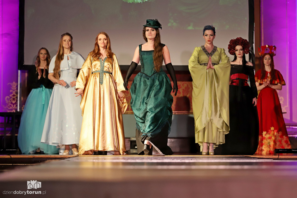 Alternative Fashion Show w Dworze Artusa