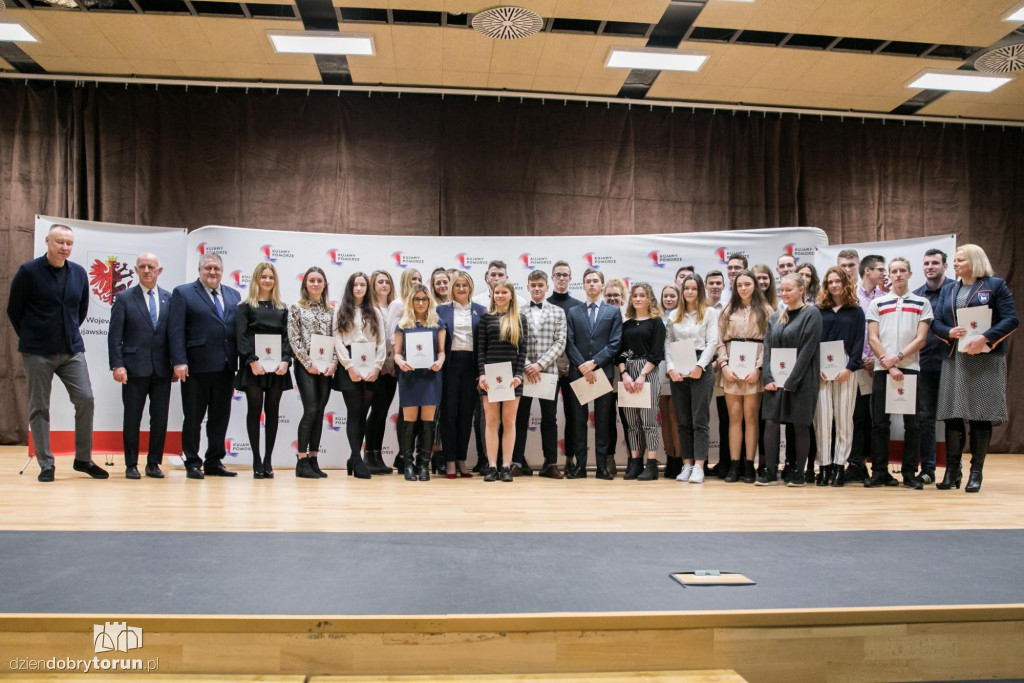 Toruń: nagrody dla sportowców i trenerów z regionu
