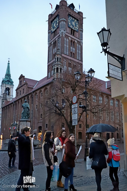Młodzież Wszechpolska rozdawała plakaty