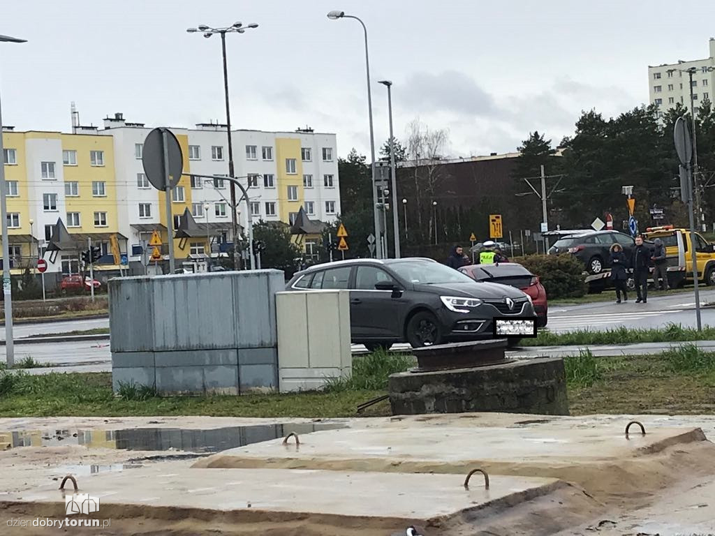 Kolizja dwóch samochodów