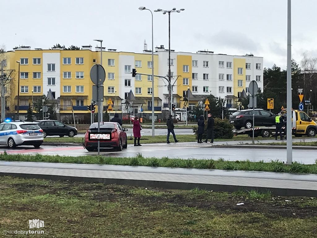 Kolizja dwóch samochodów