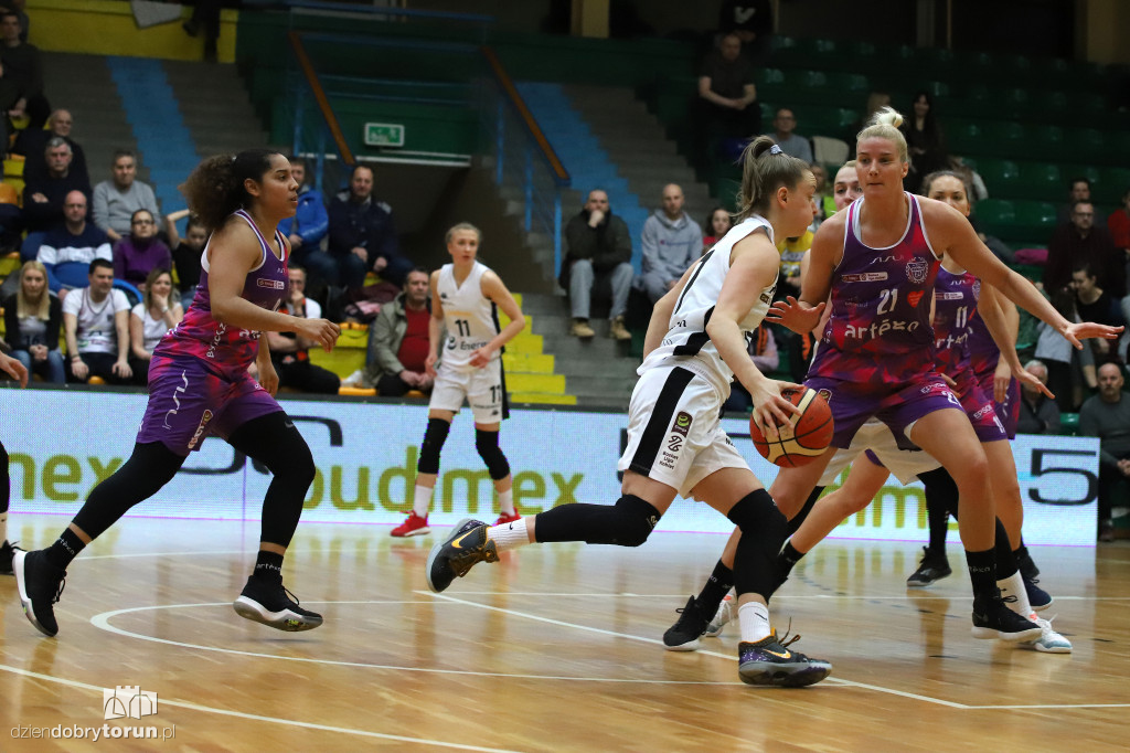 Energa Toruń 76:94 Artego Bydgoszcz